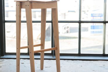 Tilt Bar Stool