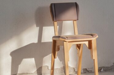 S-Chair