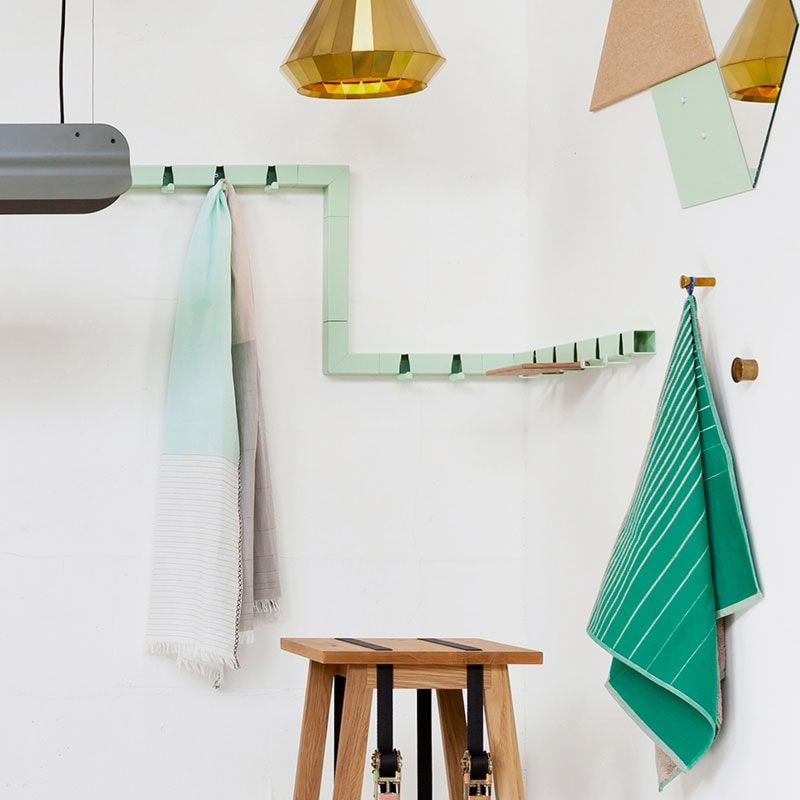 ddw2018 vij5 showroom 2018 image by vij5 img 0778 strap stool ddw2018 vij5 showroom 2018 image by vij5 img 0778 strap stool