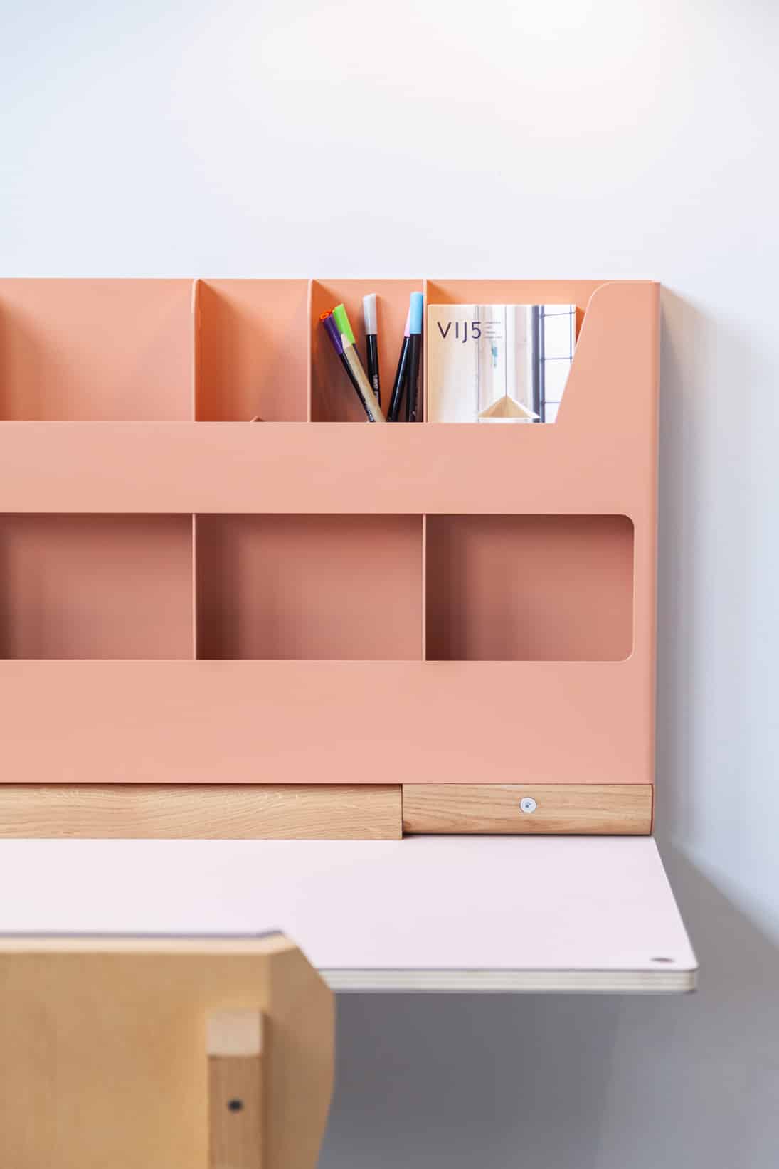 Flip Desk by Charles O. Job - Vij5